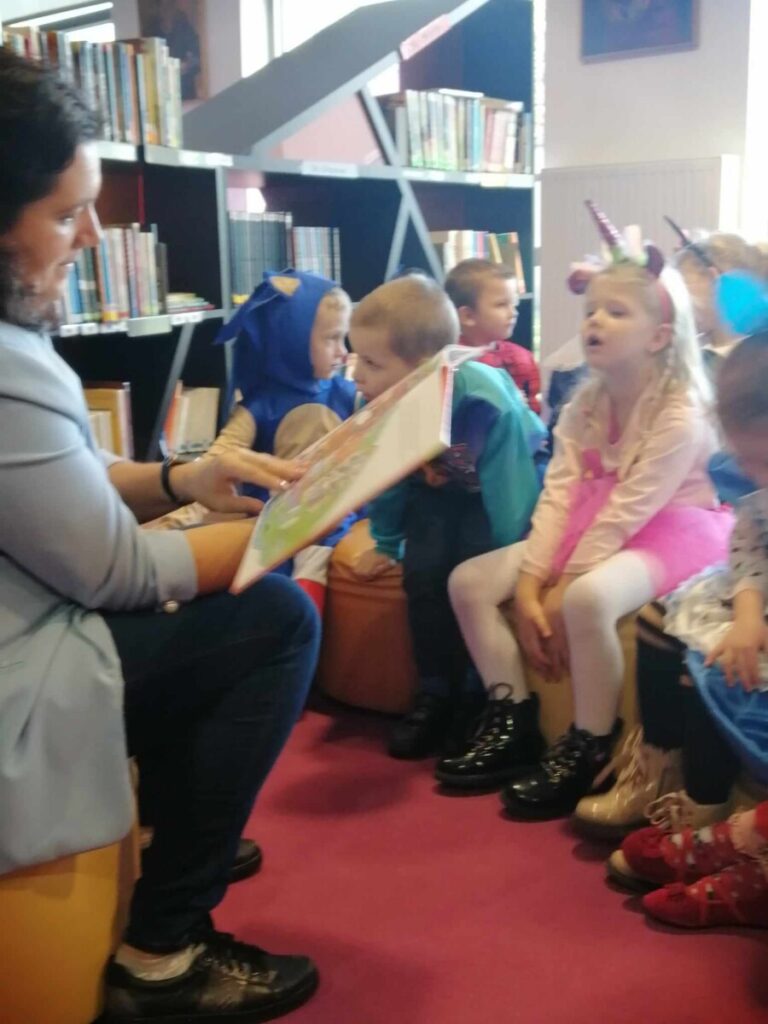 Międzynarodowy dzień postaci z bajek